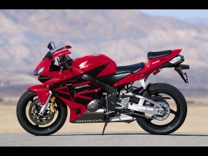 CBR 600 - скачать обои на рабочий стол