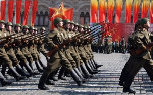 Обои для рабочего стола: Парад