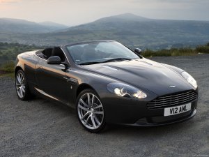 Обои для рабочего стола: Aston Martin DB9