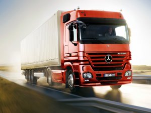 Обои для рабочего стола: Mercedes Actros