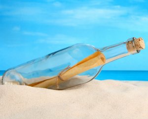 Обои для рабочего стола: Послание в бутылке