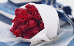 Обои для рабочего стола: Букет роз