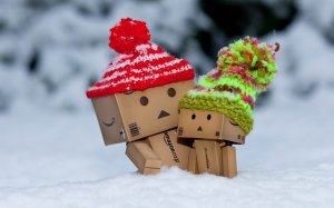 Обои для рабочего стола: Зима и коробочные че...