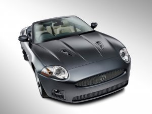 Jaguar XKR - скачать обои на рабочий стол