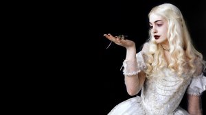 Обои для рабочего стола: Белая королева