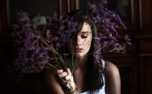 Обои для рабочего стола: Змаскировалась