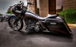 Обои для рабочего стола: Harley Davidson собс...