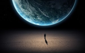 Обои для рабочего стола: Одинокий человек