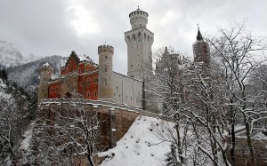 Обои для рабочего стола: Неприступный замок