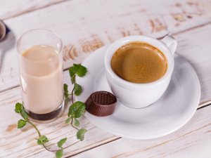 Обои для рабочего стола: Кофе с шоколадом 