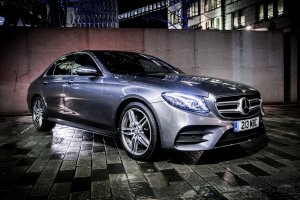 Обои для рабочего стола: Mercedes-Benz E-Clas...