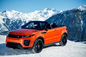 Обои для рабочего стола: Land Rover на краю