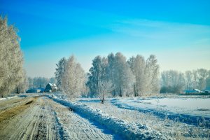 Обои для рабочего стола: Снежная дорога