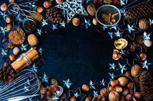Обои для рабочего стола: Орехи, шики и мишура