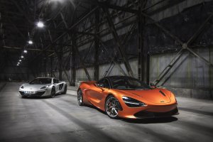 Обои для рабочего стола:  2 McLaren