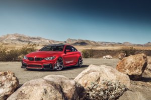 Обои для рабочего стола: BMW M4 