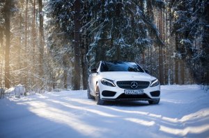 Mercedes-Benz С63 - скачать обои на рабочий стол