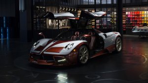 Обои для рабочего стола: Pagani Huayra