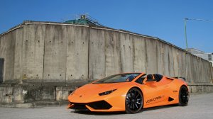 Обои для рабочего стола: Оранжевый Lamborghin...