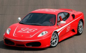 Обои для рабочего стола: Автомобиль Ferrari 